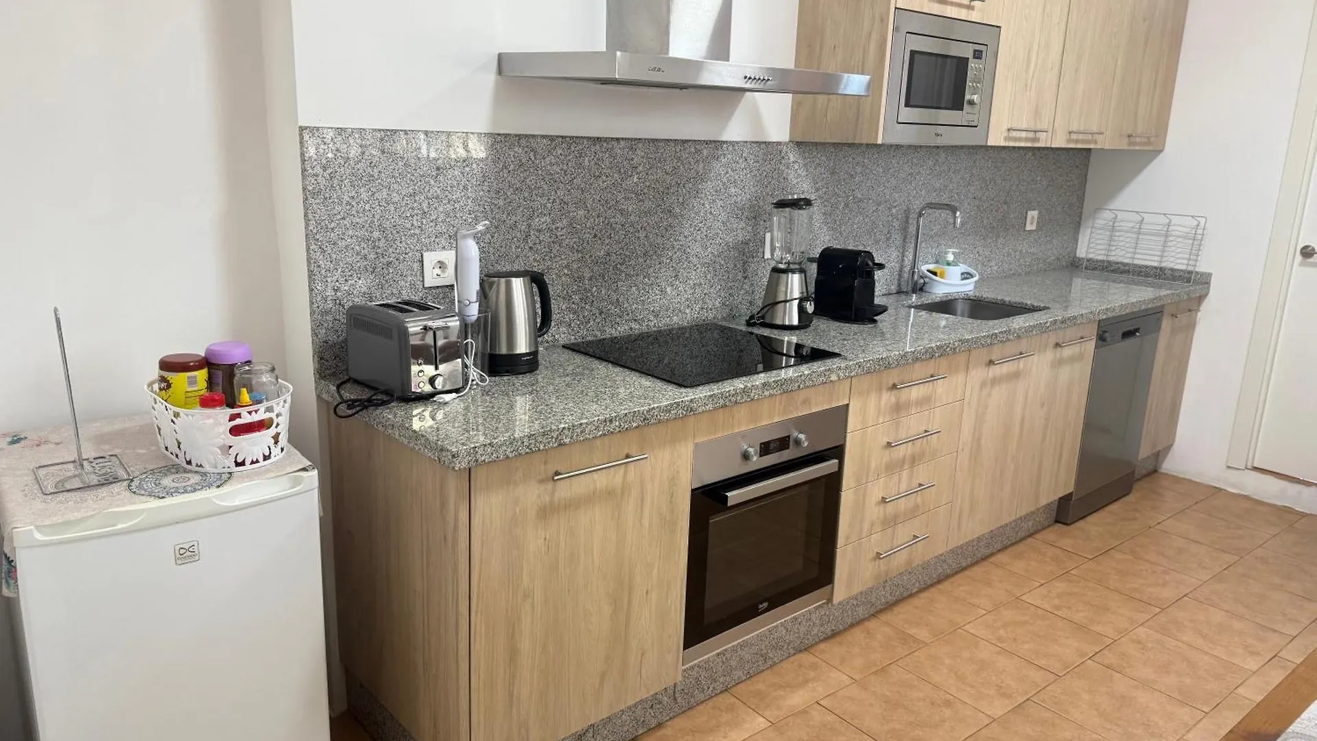 度假居 Casa De 5 Dormitorios Cerca De La Playa En Marbella Elviria